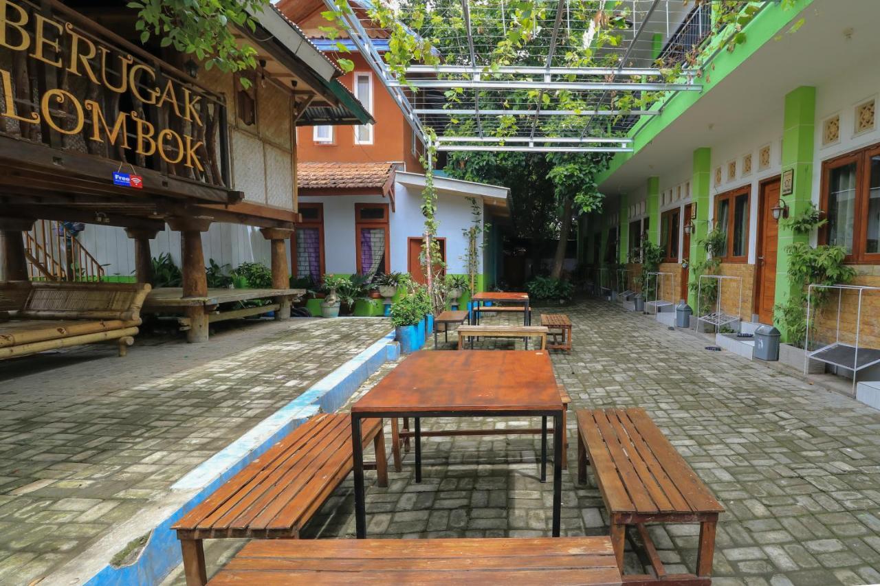Guest House Rumah Lombok Syariah Ματαράμ Εξωτερικό φωτογραφία