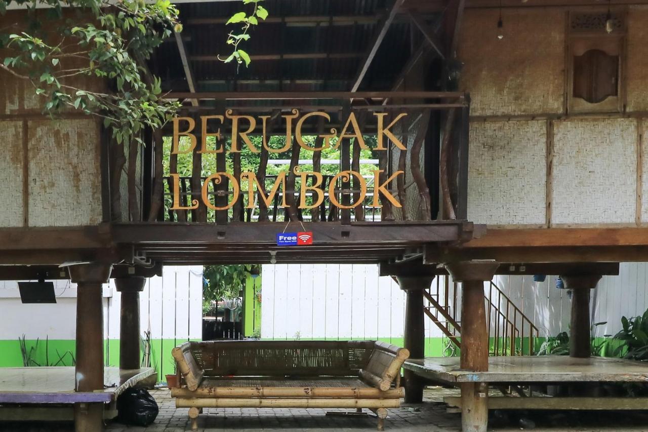 Guest House Rumah Lombok Syariah Ματαράμ Εξωτερικό φωτογραφία